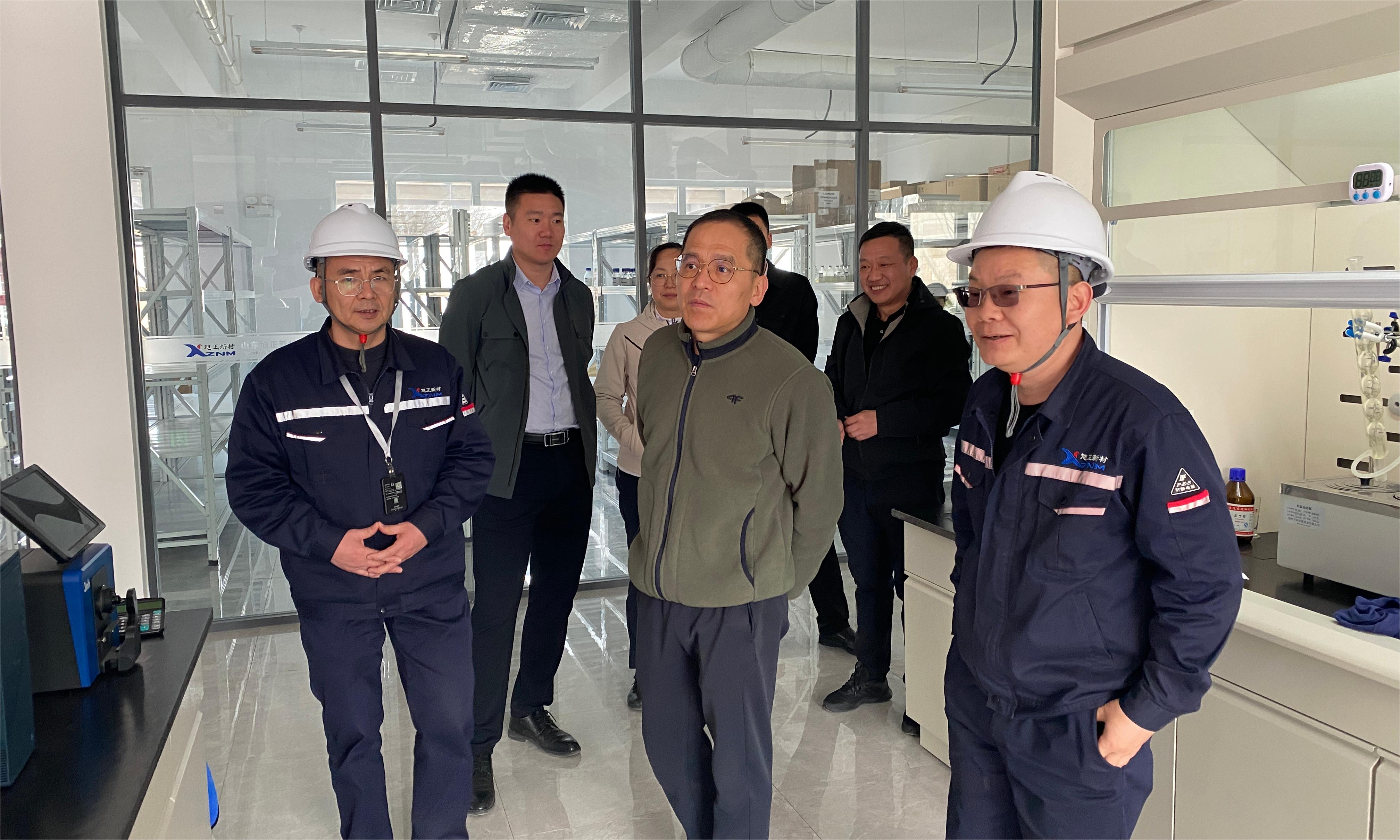 县领导及发改局重大项目办莅临考察，助推旭正试生产与发展